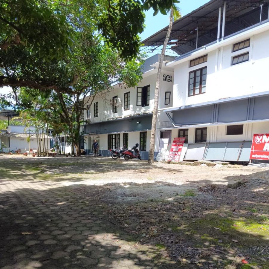 Prathiba Residency Hotel Kollam Buitenkant foto